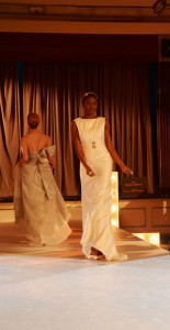 Anne-gown-vintage-wedding-catwalk